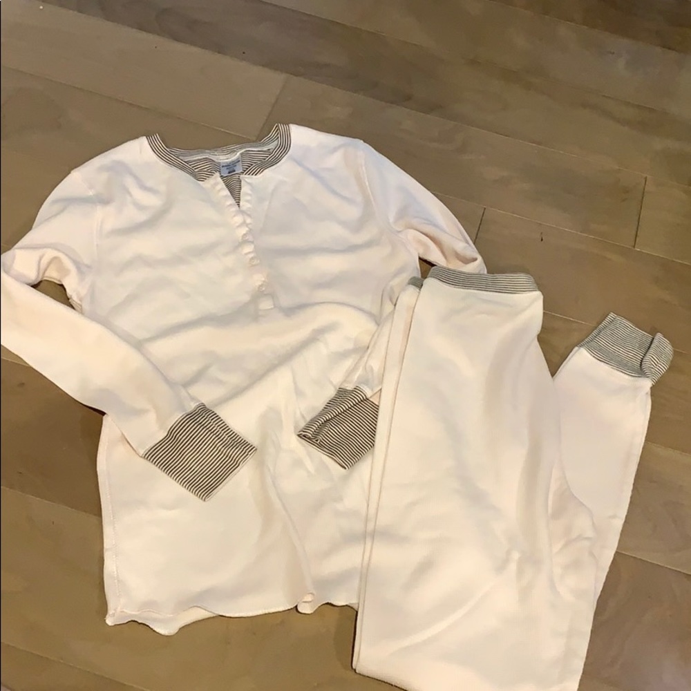 Light pink thermal set medium top&small bottoms